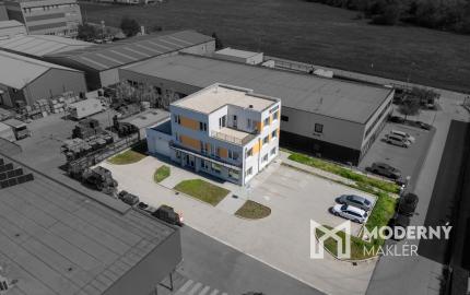 Na predaj 3-podlažná polyfunkcia na Zavarskej ulici v Trnave