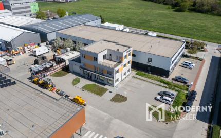 Na predaj 3-podlažná polyfunkcia na Zavarskej ulici v Trnave