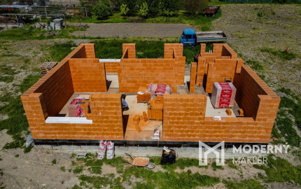 Na predaj 4-izbový dvojdom v obci Jelka, Čerešňová alej