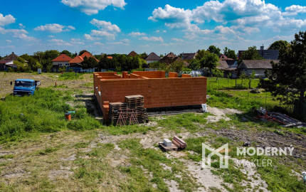 Na predaj 4-izbový dvojdom v obci Jelka, Čerešňová alej