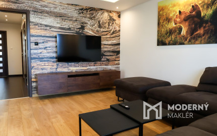 Na prenájom 3-izbový byt vo vyhľadávanej lokalite Sihoť II v Trenčíne