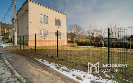 Na predaj veľký 5 – izbový rodinný dom v obci Marhaň