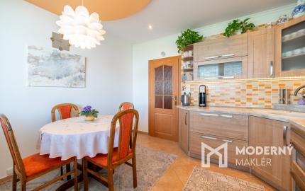 REZERVOVANÉ - Na predaj priestranný 2-izbový byt v Bratislave