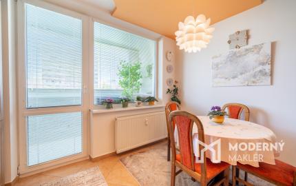 REZERVOVANÉ - Na predaj priestranný 2-izbový byt v Bratislave