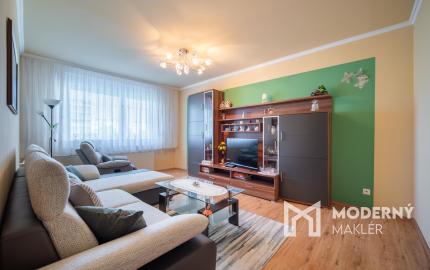 REZERVOVANÉ - Na predaj priestranný 2-izbový byt v Bratislave