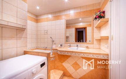 REZERVOVANÉ - Na predaj priestranný 2-izbový byt v Bratislave