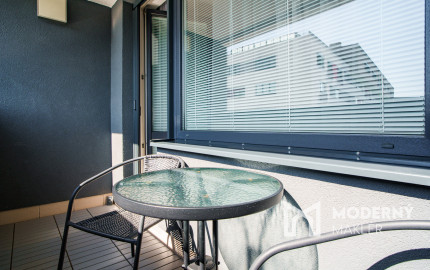 REZERVOVANÉ: Na predaj kompletne zariadený 2-izbový byt v centre Banskej Bystrice