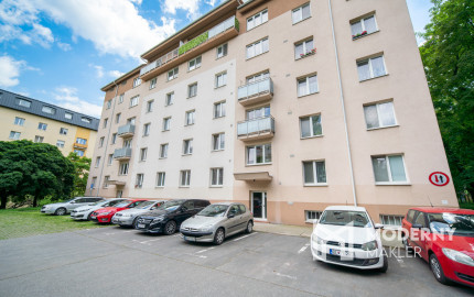 Na prenájom 3-izbový byt v Bratislave-Nové Mesto