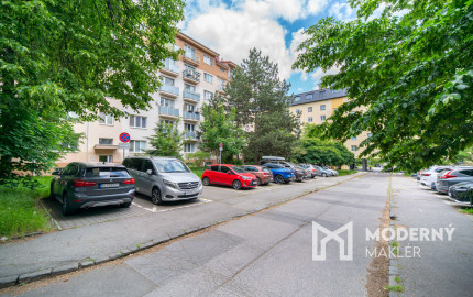 Na prenájom 3-izbový byt v Bratislave-Nové Mesto