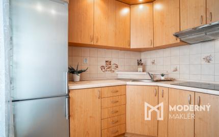 Na predaj 2-izbový byt s balkónom po kompletnej rekonštrukcii v Ružinove