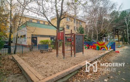 Na predaj 2-izbový byt s balkónom po kompletnej rekonštrukcii v Ružinove