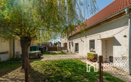 REZERVOVANÉ:Na predaj historický dom s potenciálom pre podnikanie v centre Dunajskej Lužnej