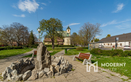 REZERVOVANÉ:Na predaj historický dom s potenciálom pre podnikanie v centre Dunajskej Lužnej