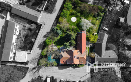 REZERVOVANÉ:Na predaj historický dom s potenciálom pre podnikanie v centre Dunajskej Lužnej