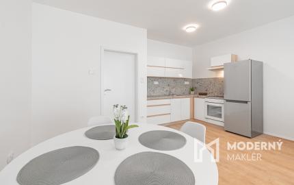 REZERVOVANÉ: Na prenájom 2-izbový byt s balkónom a garážovým státím v projekte MIKO, Trnava