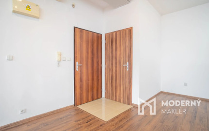 Na prenájom kancelársky priestor na Zámockej ulici priamo pod Bratislavským hradom