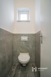 Na prenájom kancelársky priestor na Zámockej ulici priamo pod Bratislavským hradom