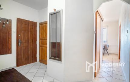 REZERVOVANÉ :Na prenájom veľkometrážny 2-izbový byt v Nitre