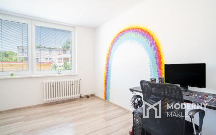 Na predaj kompletne zrekonštruovaný 3-izbový byt v Chtelnici