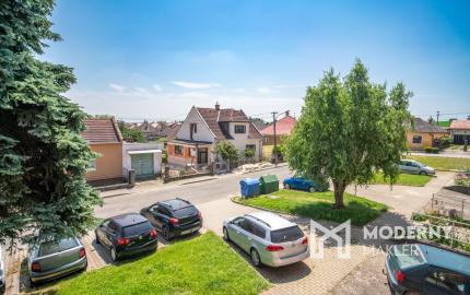 Na predaj kompletne zrekonštruovaný 3-izbový byt v Chtelnici