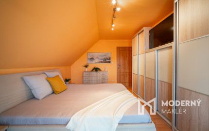 REZERVOVANÉ: Na predaj 4-izbový rodinný dom neďaleko centra Malaciek