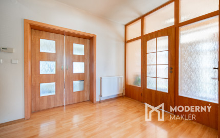 REZERVOVANÉ: Na predaj 4-izbový rodinný dom neďaleko centra Malaciek