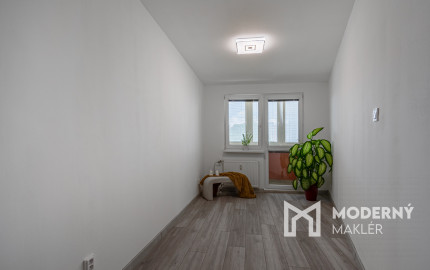 REZERVOVANÉ - Na predaj priestranný 4-izbový byt vo vyhľadávanej lokalite blízko centra Bratislavy