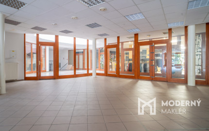 Na prenájom obchodný priestor na Zámockej ulici pod Bratislavským hradom