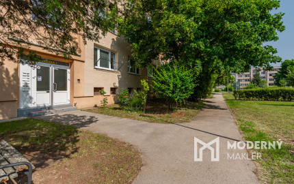 Na prenájom moderný 3 -izbový byt v Senci