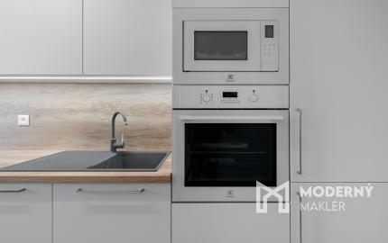 ZNÍŽENÁ CENA:Na predaj 2-izbový byt s loggiou na Miletičovej ulici v Bratislave