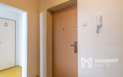 REZERVOVANÉ: Na predaj útulný 2-izbový byt v malebných Hybiach v pokojnej lokalite