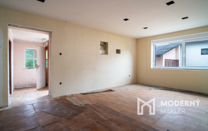 Na predaj starší rodinný dom s veľkým pozemkom v Trenčíne, časť Zlatovce