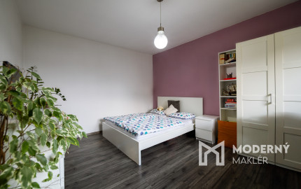 PREDANÉ: Na predaj priestranný rodinný dom v obci Beluša