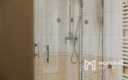 PREDANÉ: Na predaj priestranný rodinný dom v obci Beluša