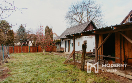 PREDANÉ: Na predaj priestranný rodinný dom v obci Beluša