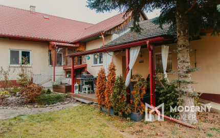 PREDANÉ: Na predaj priestranný rodinný dom v obci Beluša