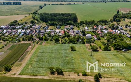 Na predaj obrovský pozemok v obci Moravany-Lučkovce v okrese Michalovce.