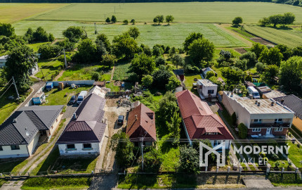 Na predaj rozmerný pozemok vhodný na výstavbu v obci Moravany časť Lučkovce