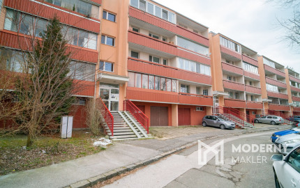 Na prenájom pekný 1-izbový byt s veľkou loggiou v obľúbenej časti Dúbravky