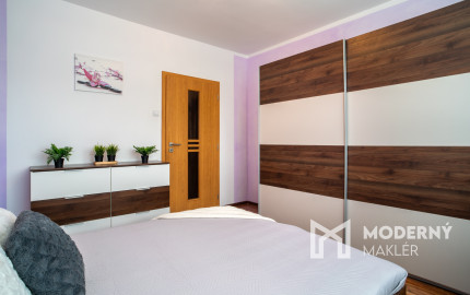 REZERVOVANÉ: Na predaj pekný 3-izbový byt s loggiou v Dúbravke