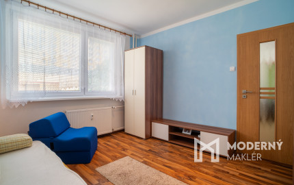 REZERVOVANÉ: Na predaj pekný 3-izbový byt s loggiou v Dúbravke