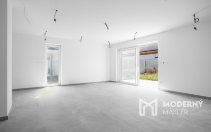 REZERVOVANÉ: Na predaj moderný a energeticky úsporný 3-izbový rodinný dom v Gajaroch