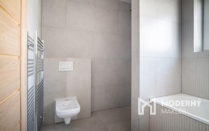 REZERVOVANÉ: Na predaj moderný a energeticky úsporný 3-izbový rodinný dom v Gajaroch