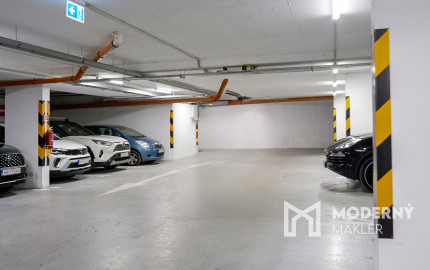 REZERVOVANÉ:Na predaj 1-izbový byt v centre Vrbového