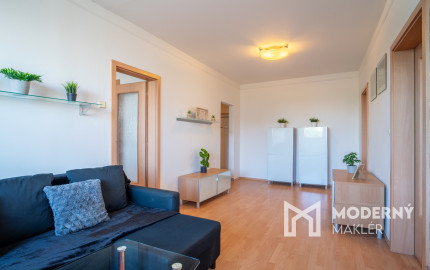 Na prenájom 3-izbový byt v Petržalke na Holičskej ulici