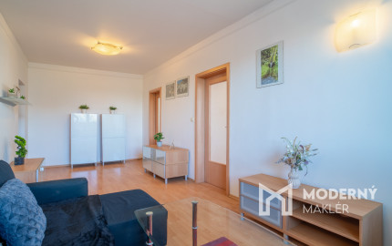 Na prenájom 3-izbový byt v Petržalke na Holičskej ulici