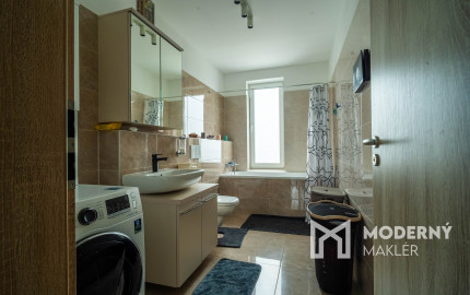 REZERVOVANÉ:Na predaj rodinný dom s terasou v Dunajskej Lužnej