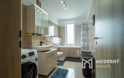 REZERVOVANÉ:Na predaj rodinný dom s terasou v Dunajskej Lužnej