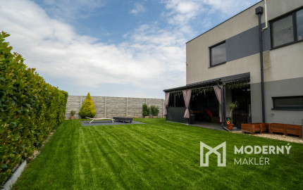 REZERVOVANÉ:Na predaj rodinný dom s terasou v Dunajskej Lužnej