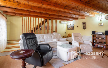 Na predaj príjemný rodinný dom priamo pod lesom v Záhorskej Bystrici